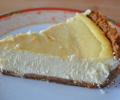 Une part de cheesecake au philadelphia
